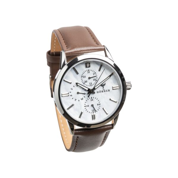 Hörner Nova Aurora in der Schrägansicht, Edelstahlgehäuse und braunes italienisches Lederarmband