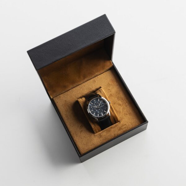 Hörner Nova Midnight in der Geschenkbox